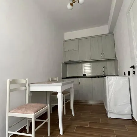 Apartment Kafexhi Pogradec